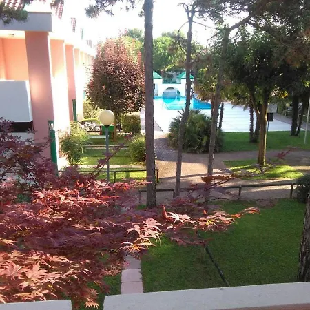 Appart hôtel Villetta A Schiera In Spiaggia Bibione